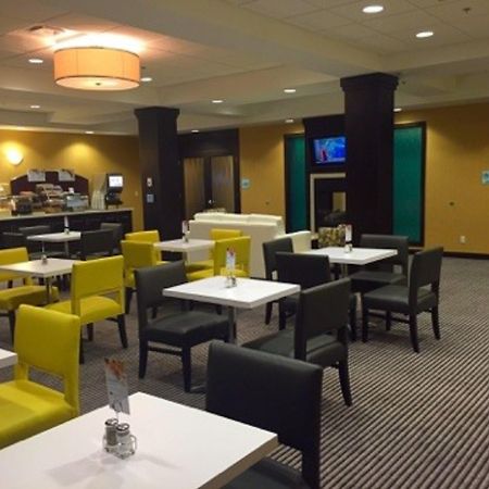 Holiday Inn Express Thunder Bay By Ihg מראה חיצוני תמונה
