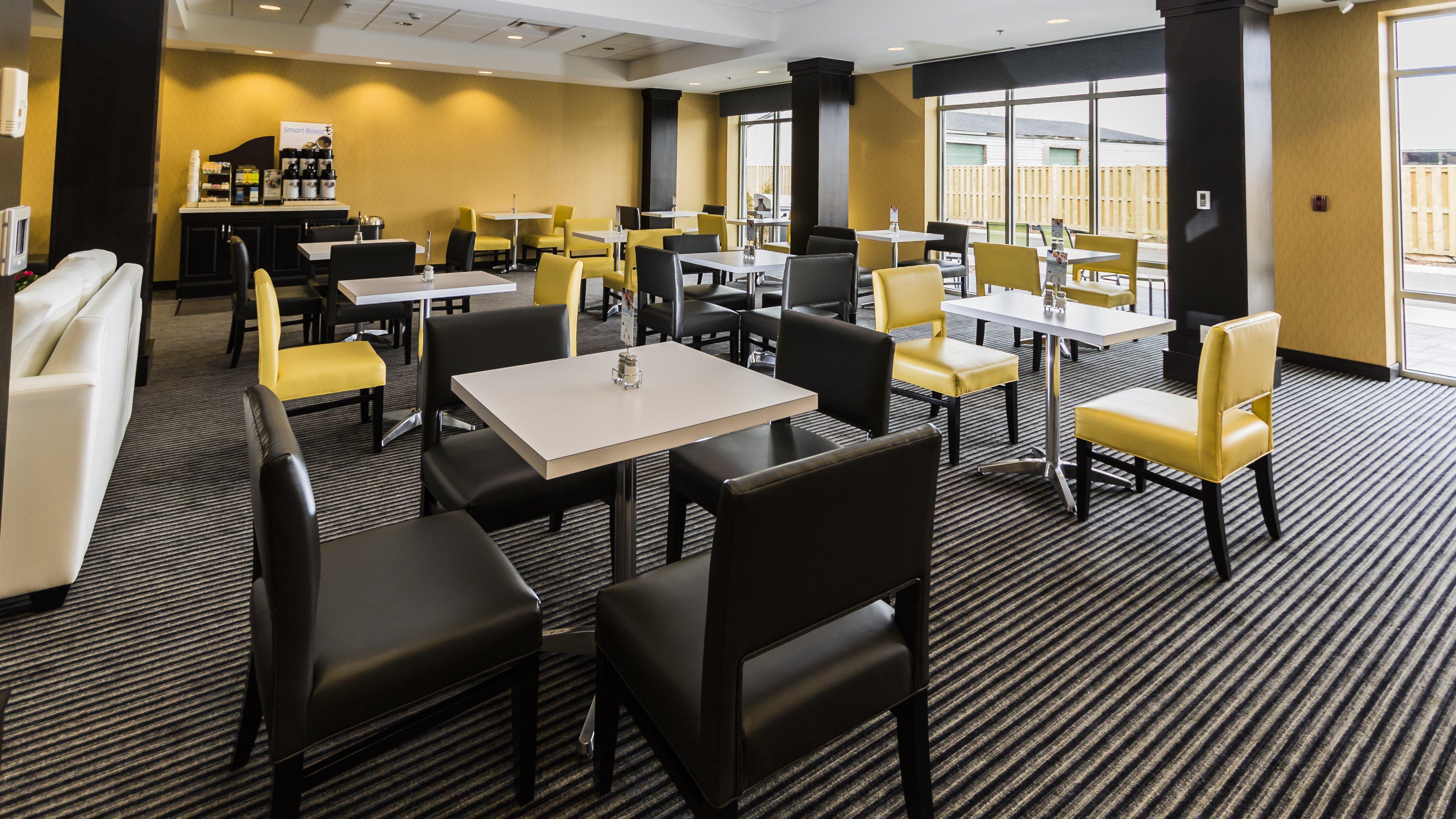 Holiday Inn Express Thunder Bay By Ihg מראה חיצוני תמונה