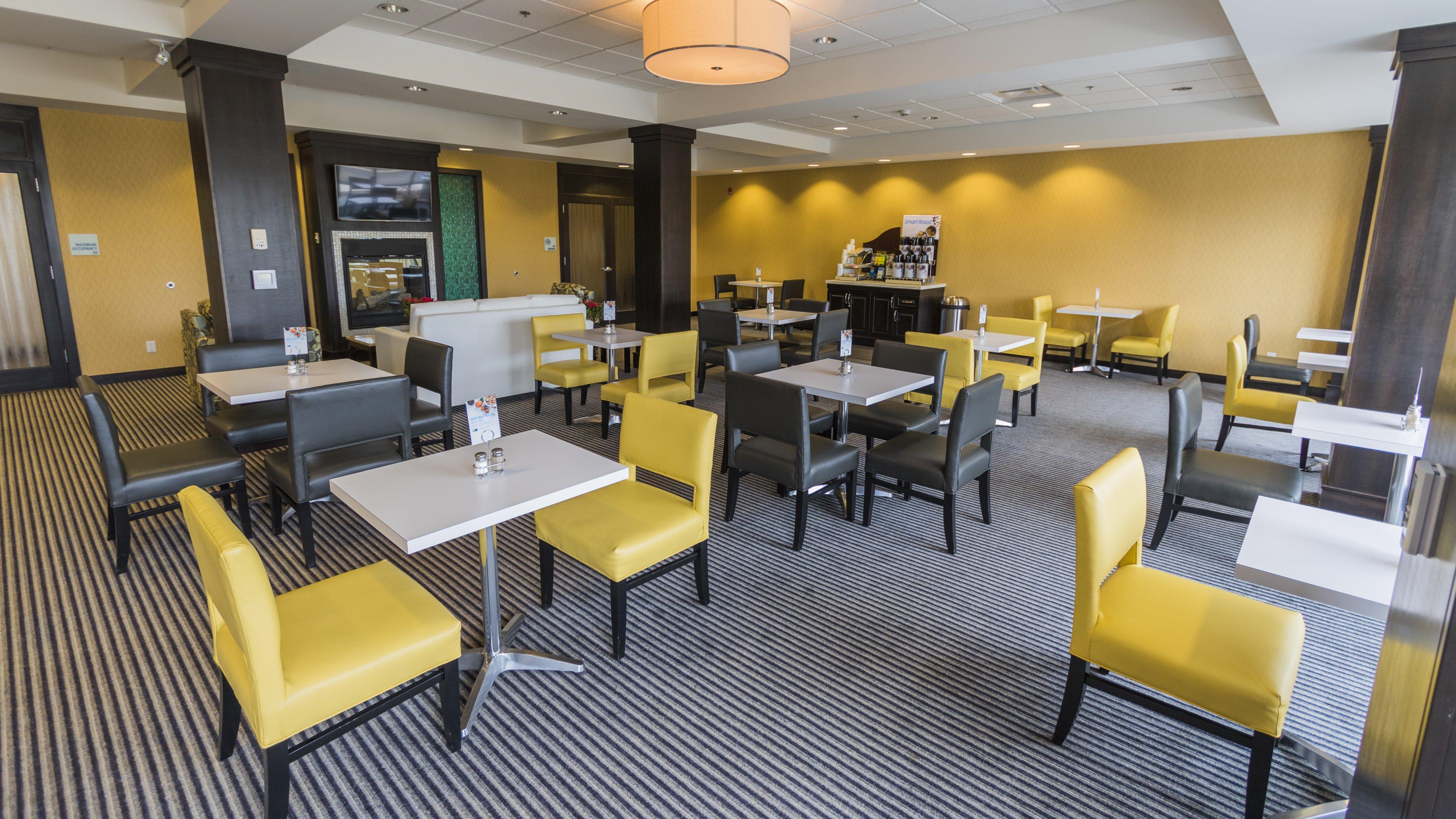 Holiday Inn Express Thunder Bay By Ihg מראה חיצוני תמונה